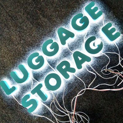 लाइट्स आउटडोर विज्ञापन के साथ 3 डी आकार रंग पेंट धातु पत्र