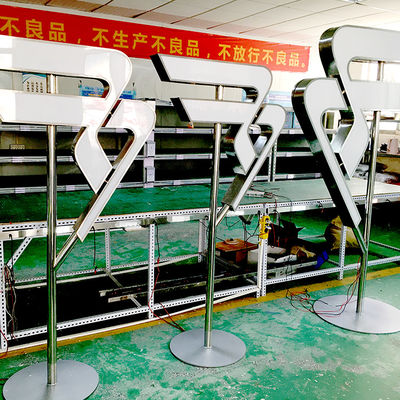 SMD5050 एलईडी ऐक्रेलिक 3 डी लेटर साइन फ्रीस्टैंडिंग 50000 घंटे काम कर रहा है