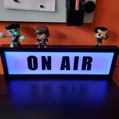 एलईडी फ्रंट ओपन लाइट बॉक्स साइनेज पीएमएस रंग प्रबुद्ध 3 डी एक्रिलिक लोगो