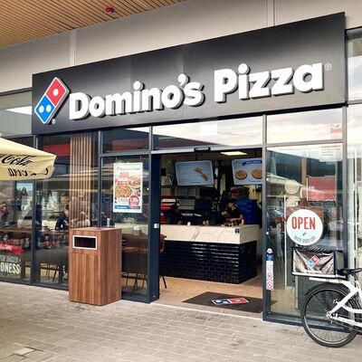 50000 घंटे का जीवनकाल एलईडी चैनल अक्षर मीनवेल पावर सप्लाई के साथ लाइटिंग और दीर्घकालिक व्यावसायिक साइनेज प्रदर्शन की पेशकश