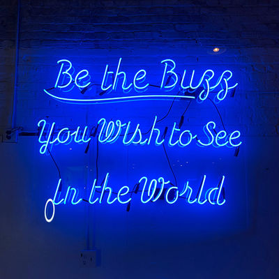 उच्च पारदर्शिता एक्रिलिक निजीकृत नियॉन साइन्स 50000 घंटे जीवन