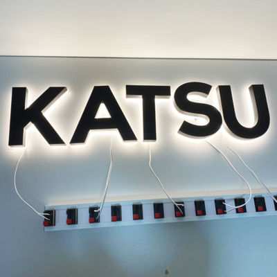 ब्लैक कोटिंग 3 डी बैकलिट साइनेज हाईस्पैन स्टेनलेस स्टील लोगो साइन्स