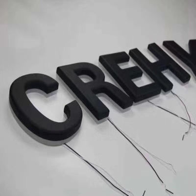 व्हाइट लाइटिंग मेटल शॉपफ्रंट साइनेज चैनल लेटर साइन बैकलिट सीई आरओएचएस