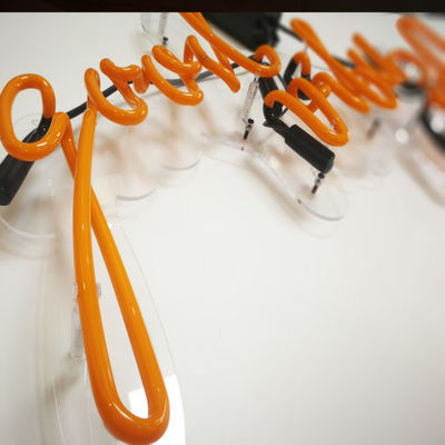 बार सजावट 10kv कस्टम नियॉन केवल ऐक्रेलिक बोर्ड के साथ अच्छे वाइब्स पर हस्ताक्षर करें