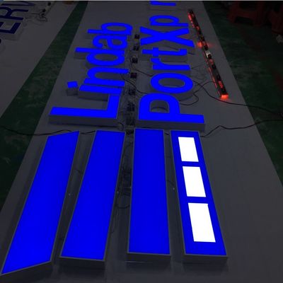 शॉप स्टोरफ्रंट लोगो चैनल लेटर साइन कस्टम पीएमएस कलर्स